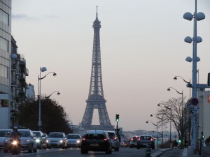 Love the view of Eiffel Tower - Mình thích tấm này lắm nè!