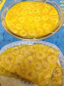 Đây là bánh đợt 1 làm vì ẩu chị đổ vô một lượt nên đáy bánh dầy qúa ,phải đi làm lại cái khác nữa đây